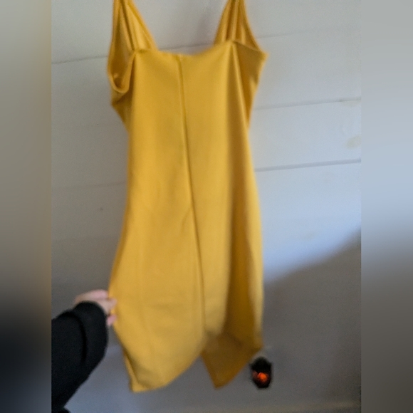 Revamped dress size medium - Picture 3 of 3